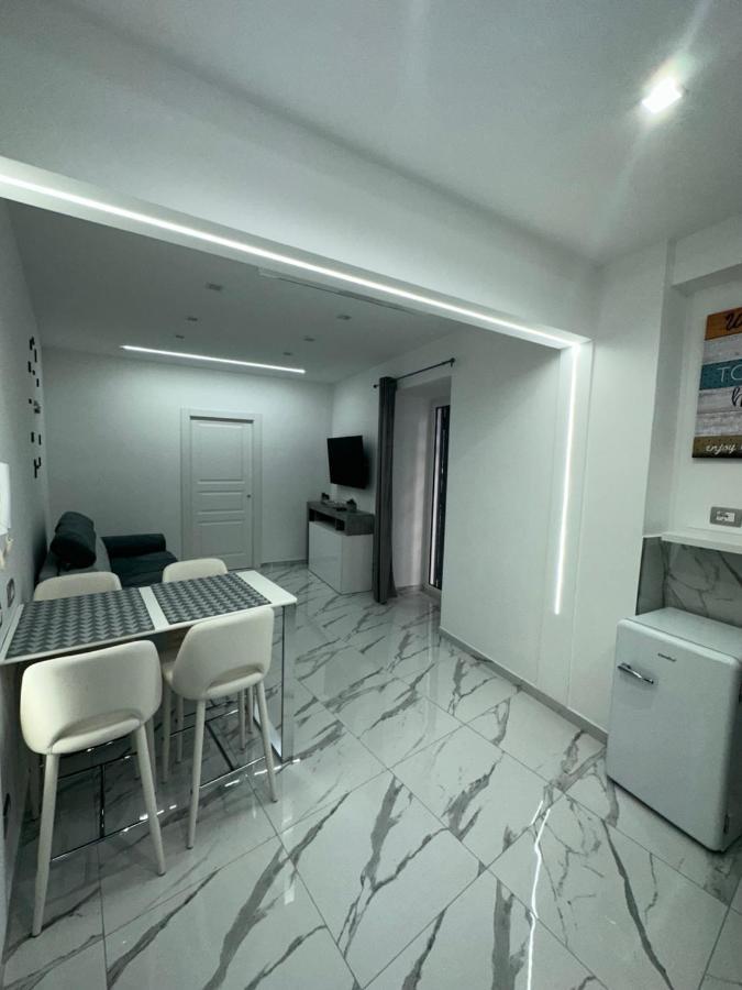 Mavy House Napoliアパートメント エクステリア 写真
